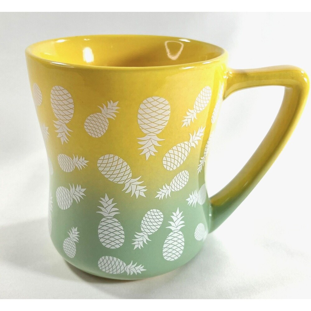 EDIBLE ARRANGEMENTS Pineapple Motif 20 oz. Ceramic Coffee Cup Mug Tropical Large